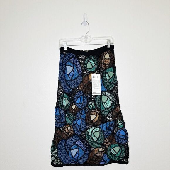 Lim’s Vintage 1980’s Hand Crocheted Floral Abstract Cotton Skirt Small - Picture 4 of 5